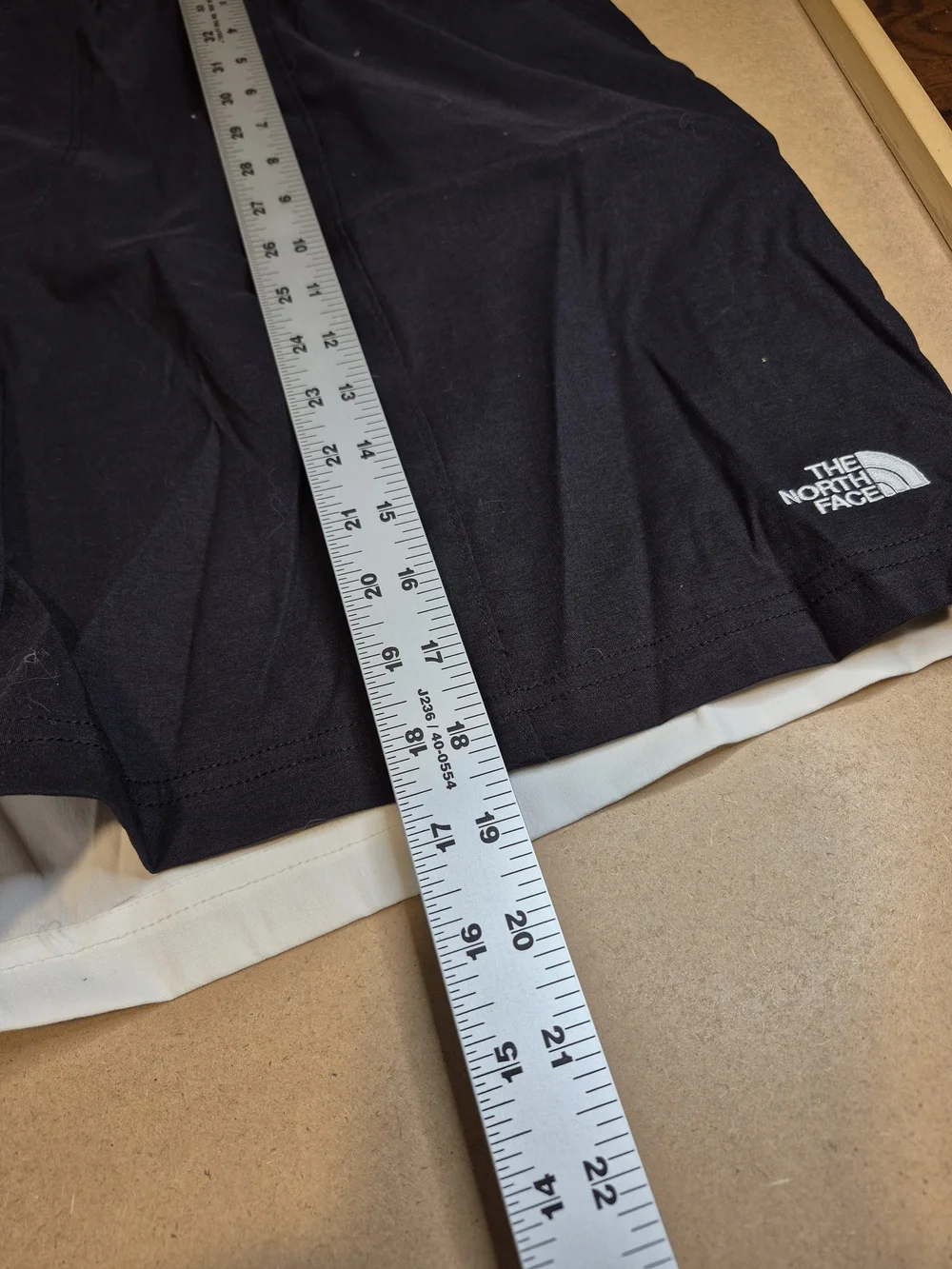 The North Face Men's Black and White Athletic Shorts 4574/7